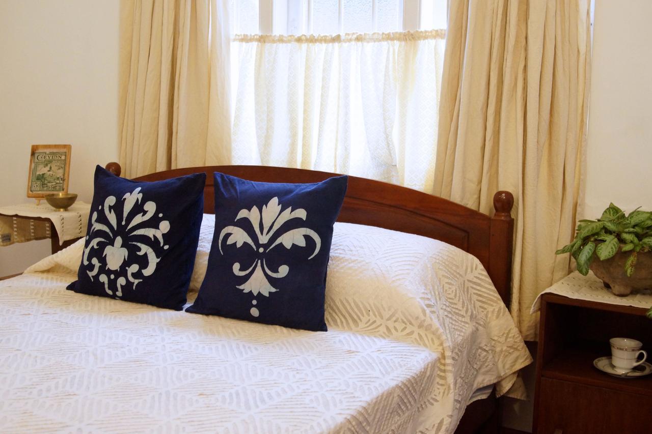 Charming Homestay By The Beach Dehiwala-Mount Lavinia Exteriör bild