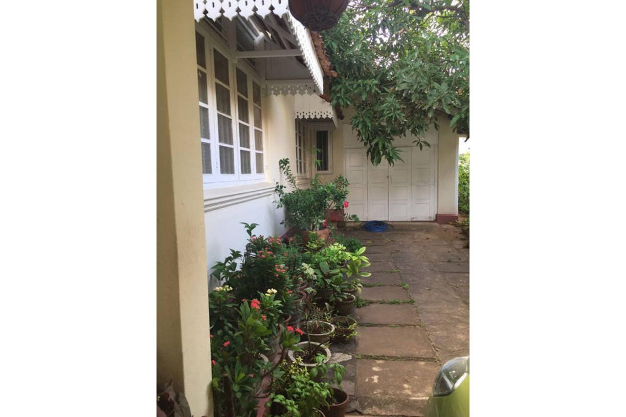 Charming Homestay By The Beach Dehiwala-Mount Lavinia Exteriör bild