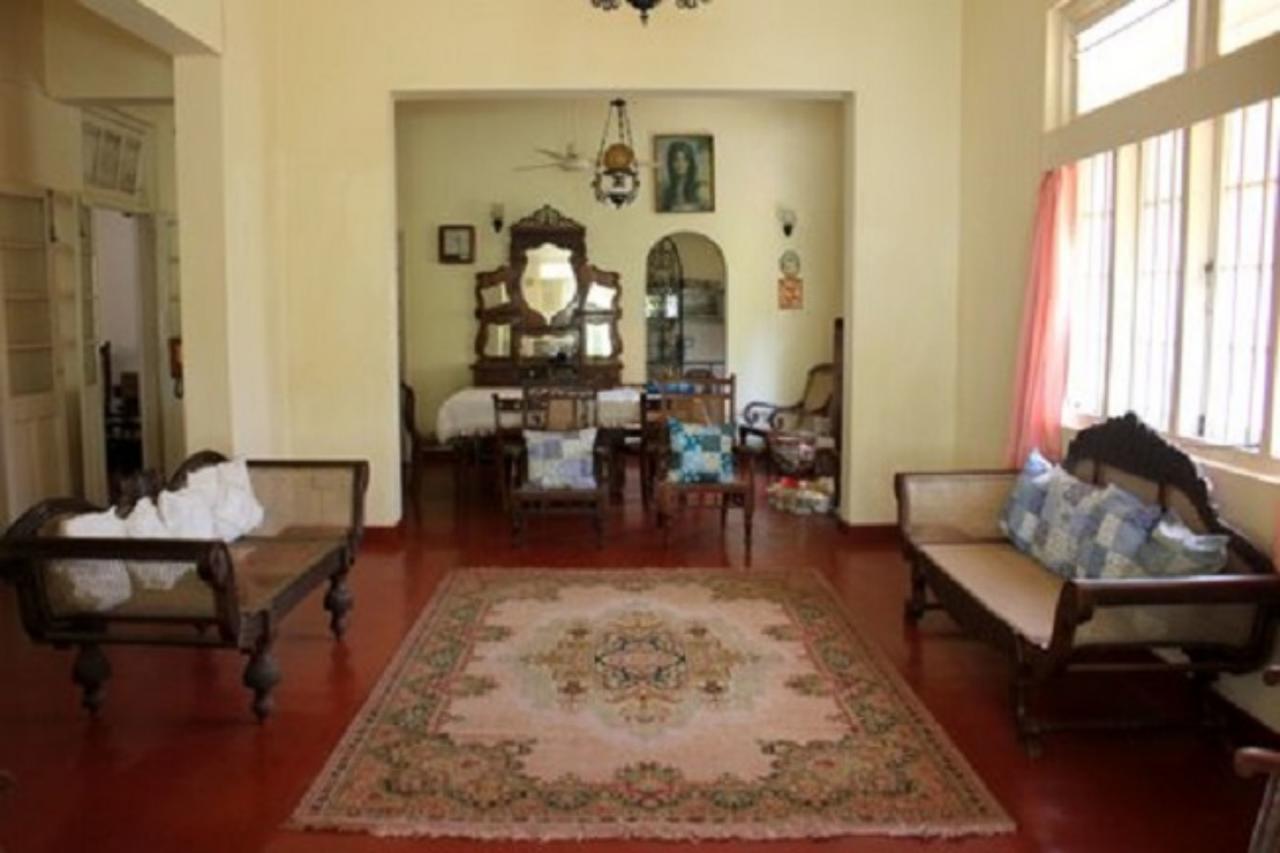 Charming Homestay By The Beach Dehiwala-Mount Lavinia Exteriör bild