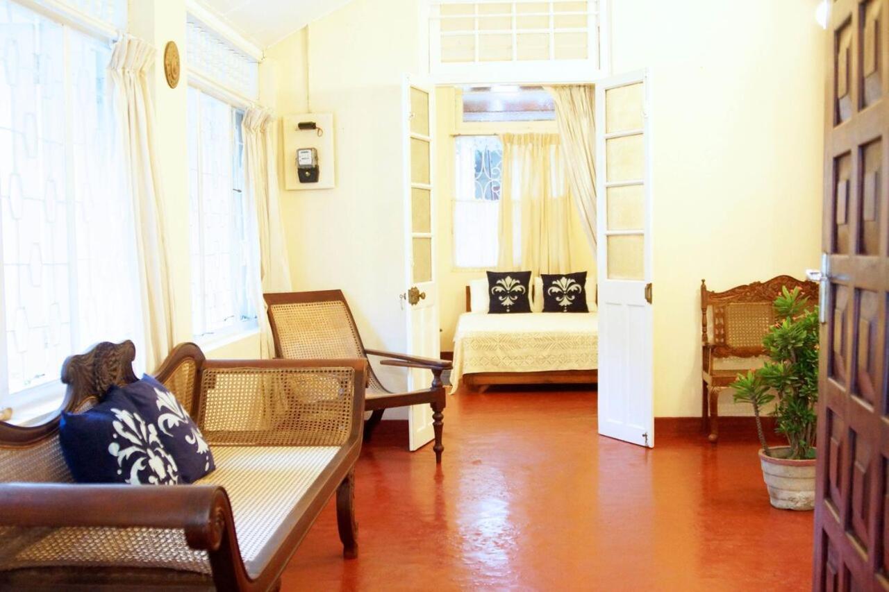 Charming Homestay By The Beach Dehiwala-Mount Lavinia Exteriör bild