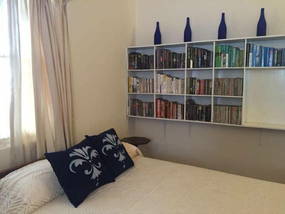 Charming Homestay By The Beach Dehiwala-Mount Lavinia Exteriör bild