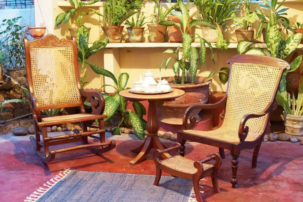 Charming Homestay By The Beach Dehiwala-Mount Lavinia Exteriör bild